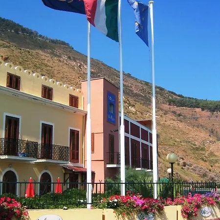 Ridente Apartman Gioiosa Marea