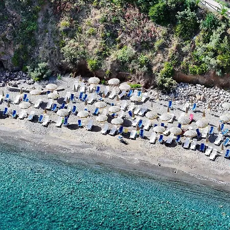 Ridente Apartman Gioiosa Marea