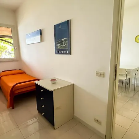 Ridente Apartman Gioiosa Marea