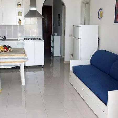 Ridente Apartman Gioiosa Marea